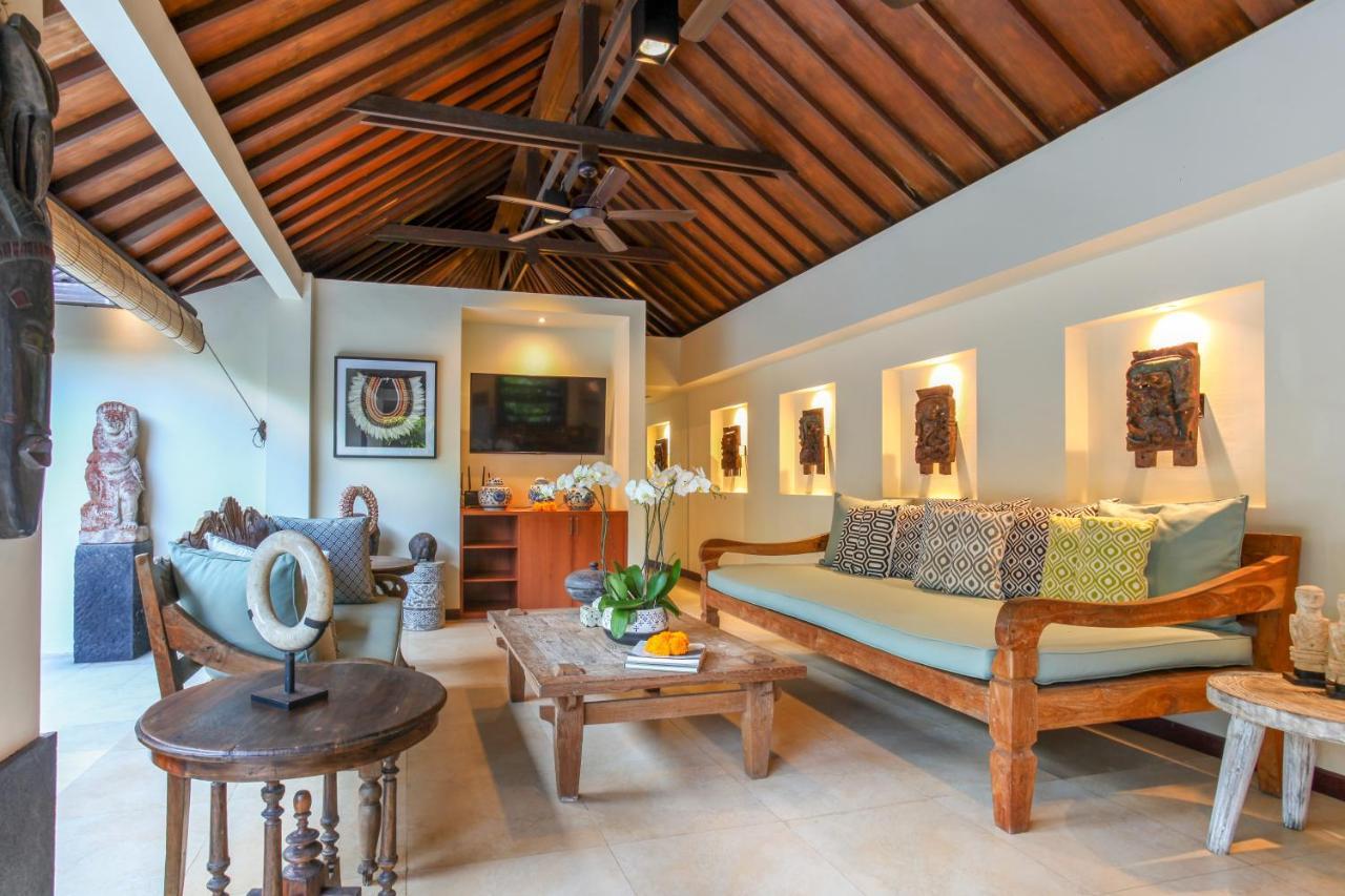 Asrina Villa'S Seminyak Buitenkant foto