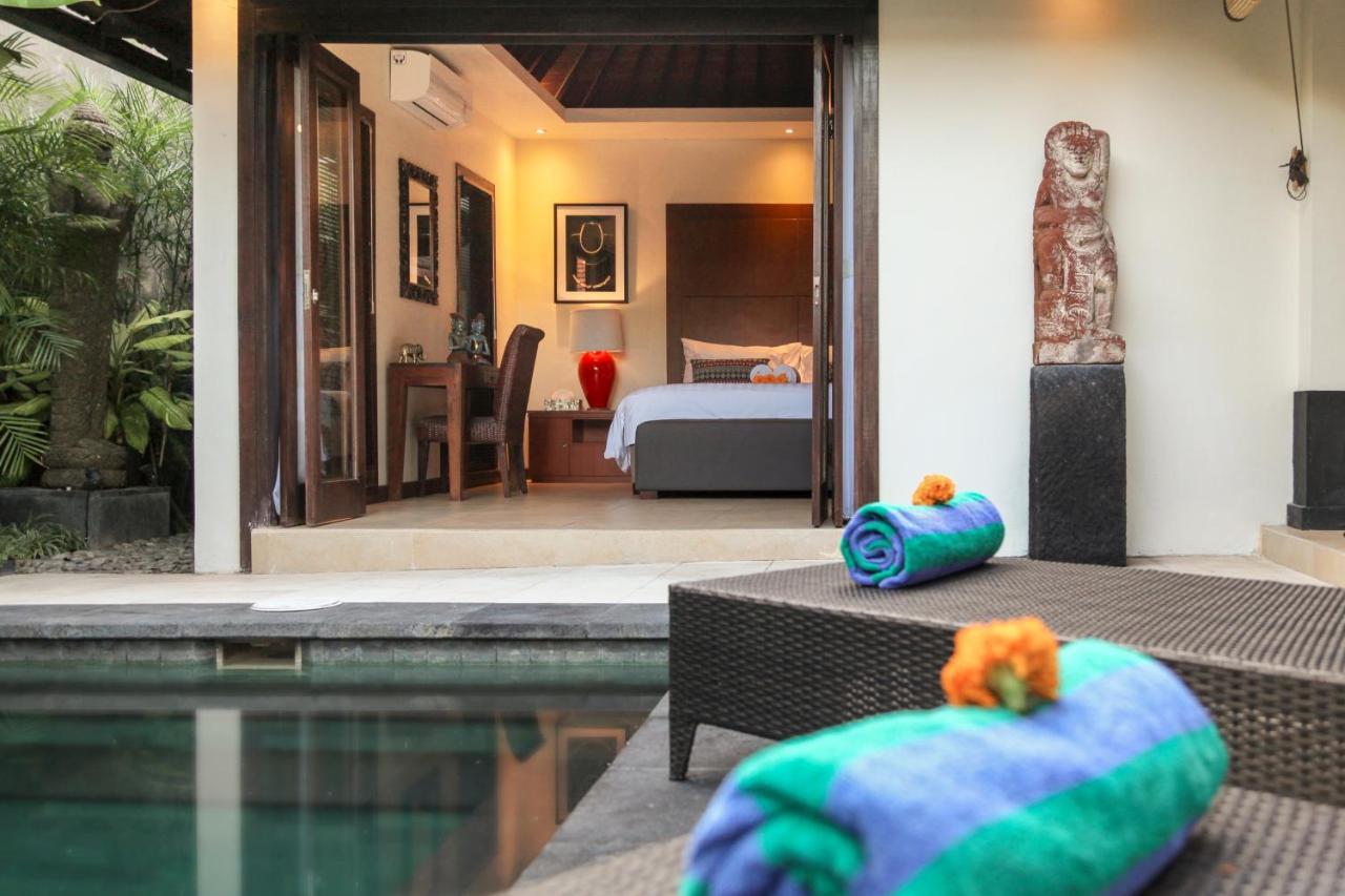 Asrina Villa'S Seminyak Buitenkant foto