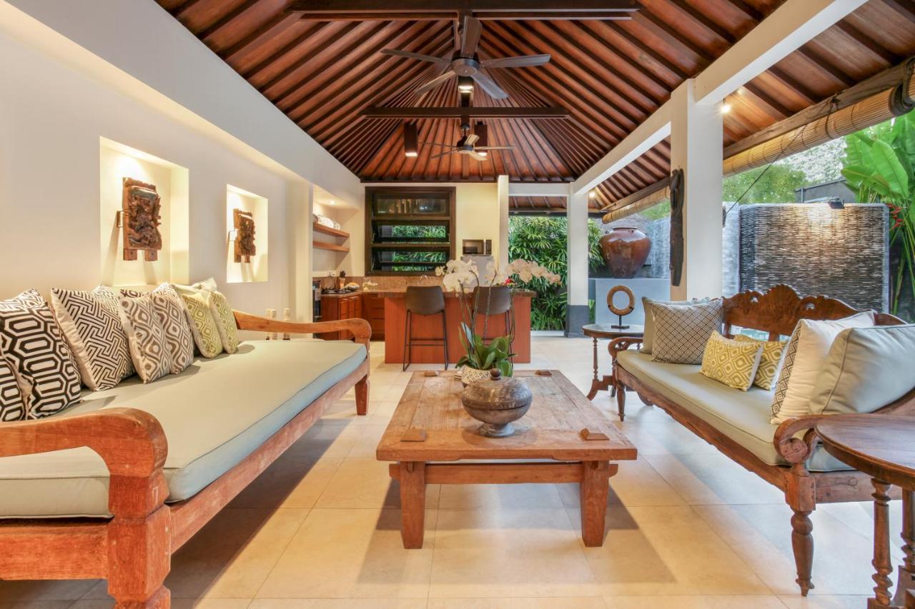 Asrina Villa'S Seminyak Buitenkant foto