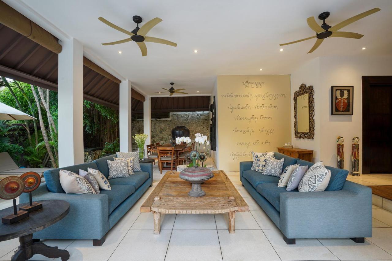 Asrina Villa'S Seminyak Buitenkant foto